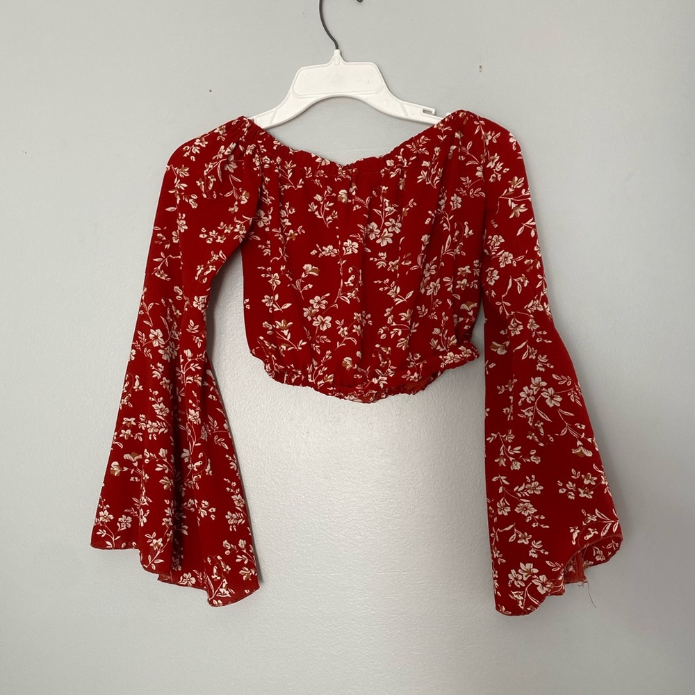 ✨Buy One Get One Free✨ SHEIN Flare Sleeve Crop Top